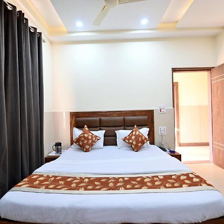 Royal Inn Jammu Bagian luar foto