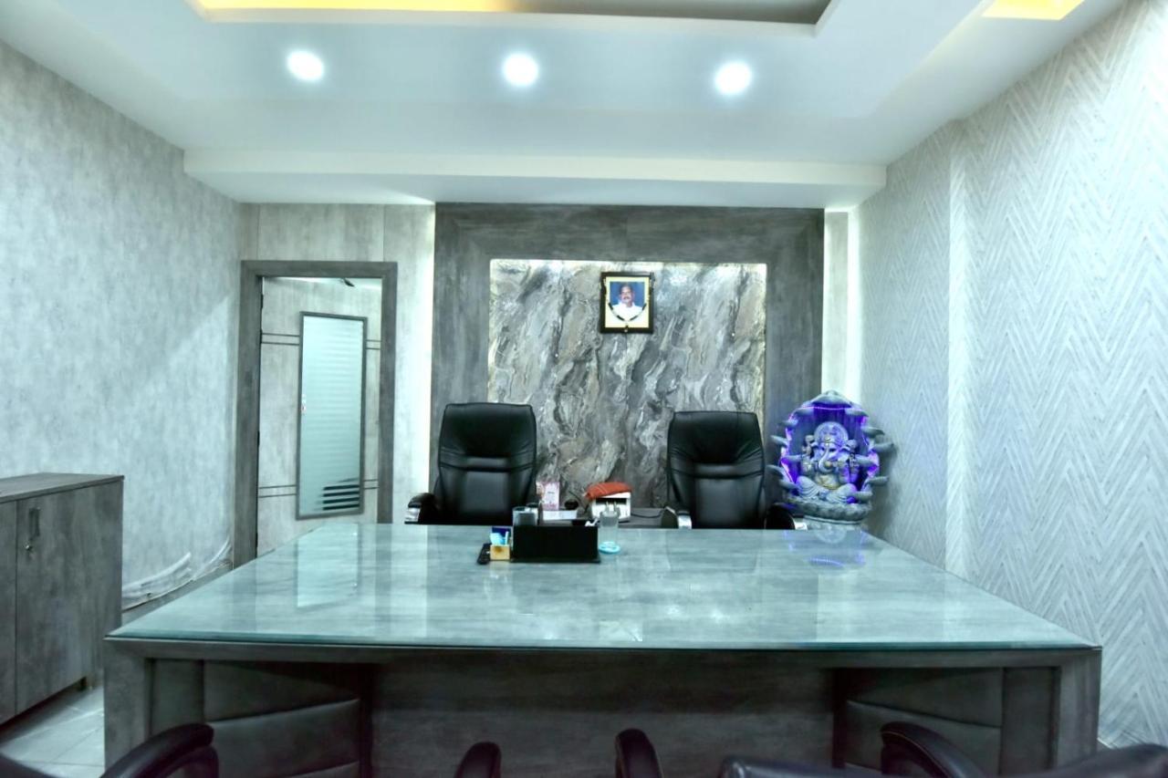 Royal Inn Jammu Bagian luar foto