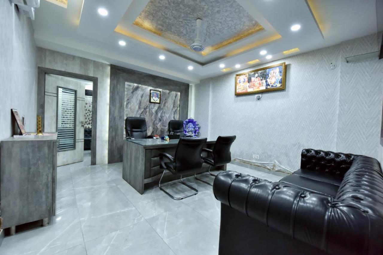Royal Inn Jammu Bagian luar foto