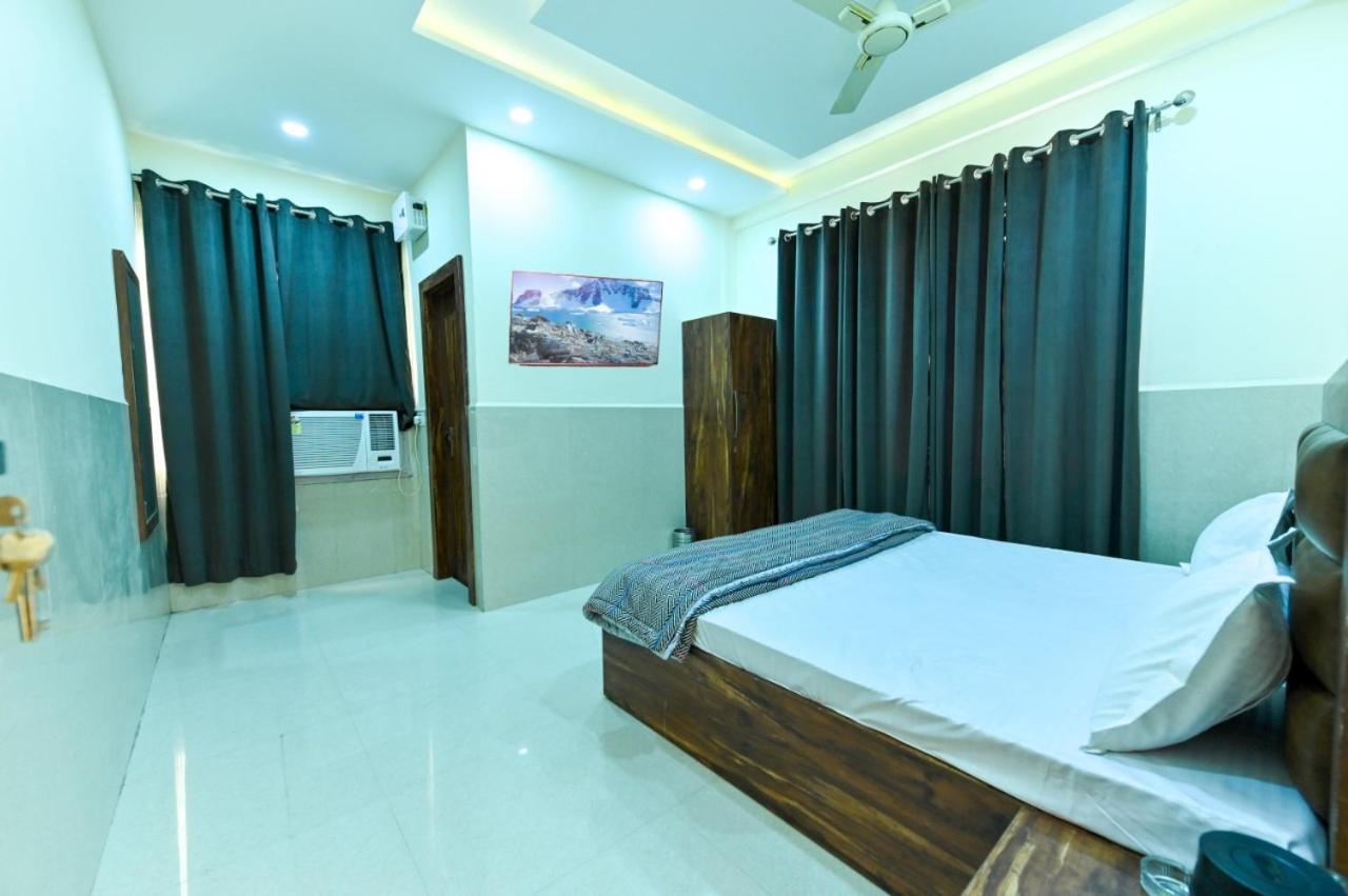 Royal Inn Jammu Bagian luar foto