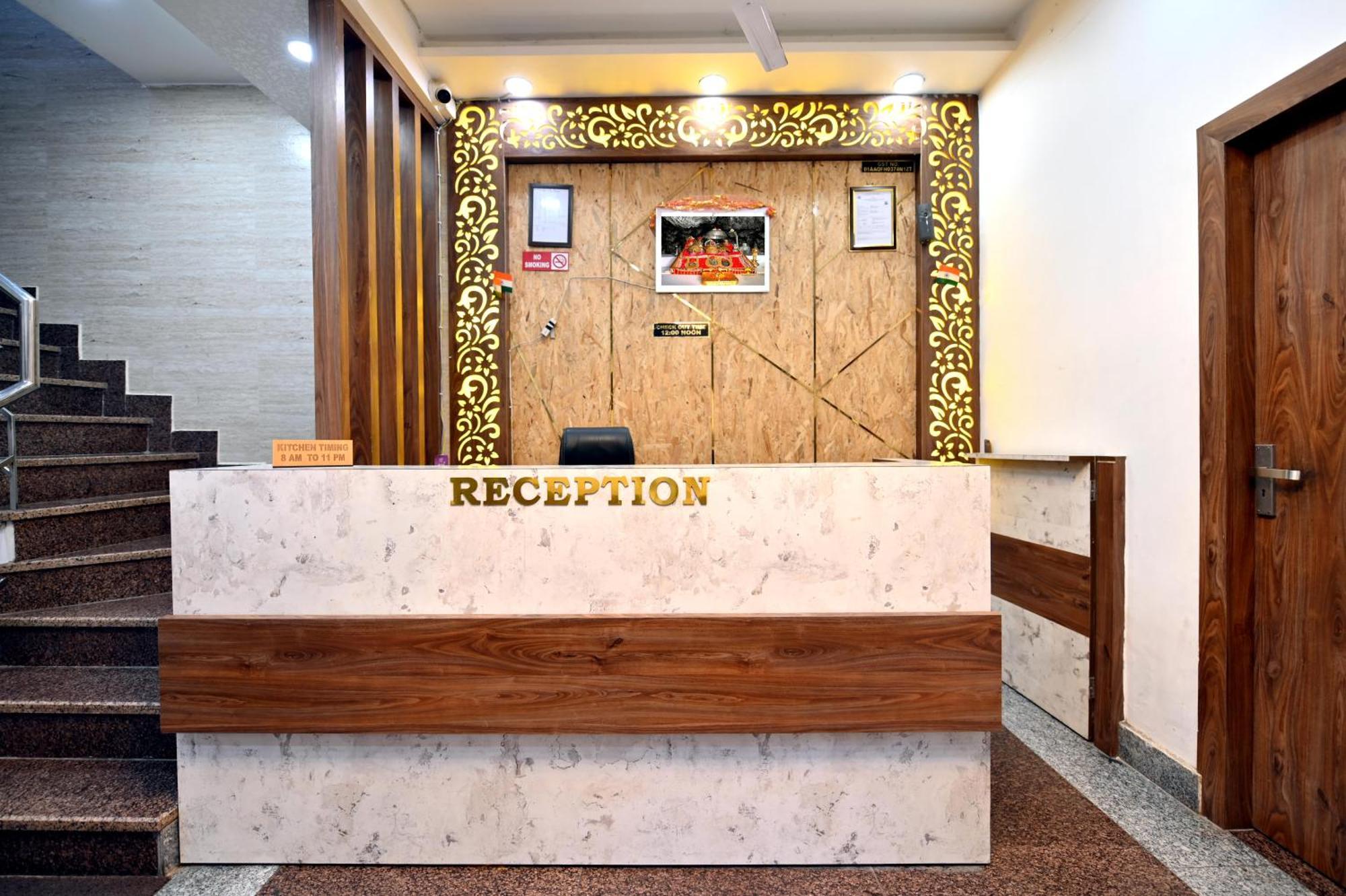 Royal Inn Jammu Bagian luar foto